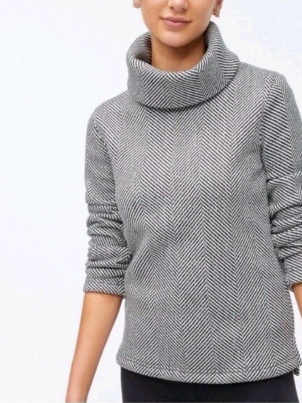 J. Crew Black & White Herringbone Turtleneck Knit Sweater Long Sleeve Size S